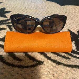 Authentic woman’s Raybans sunglasses